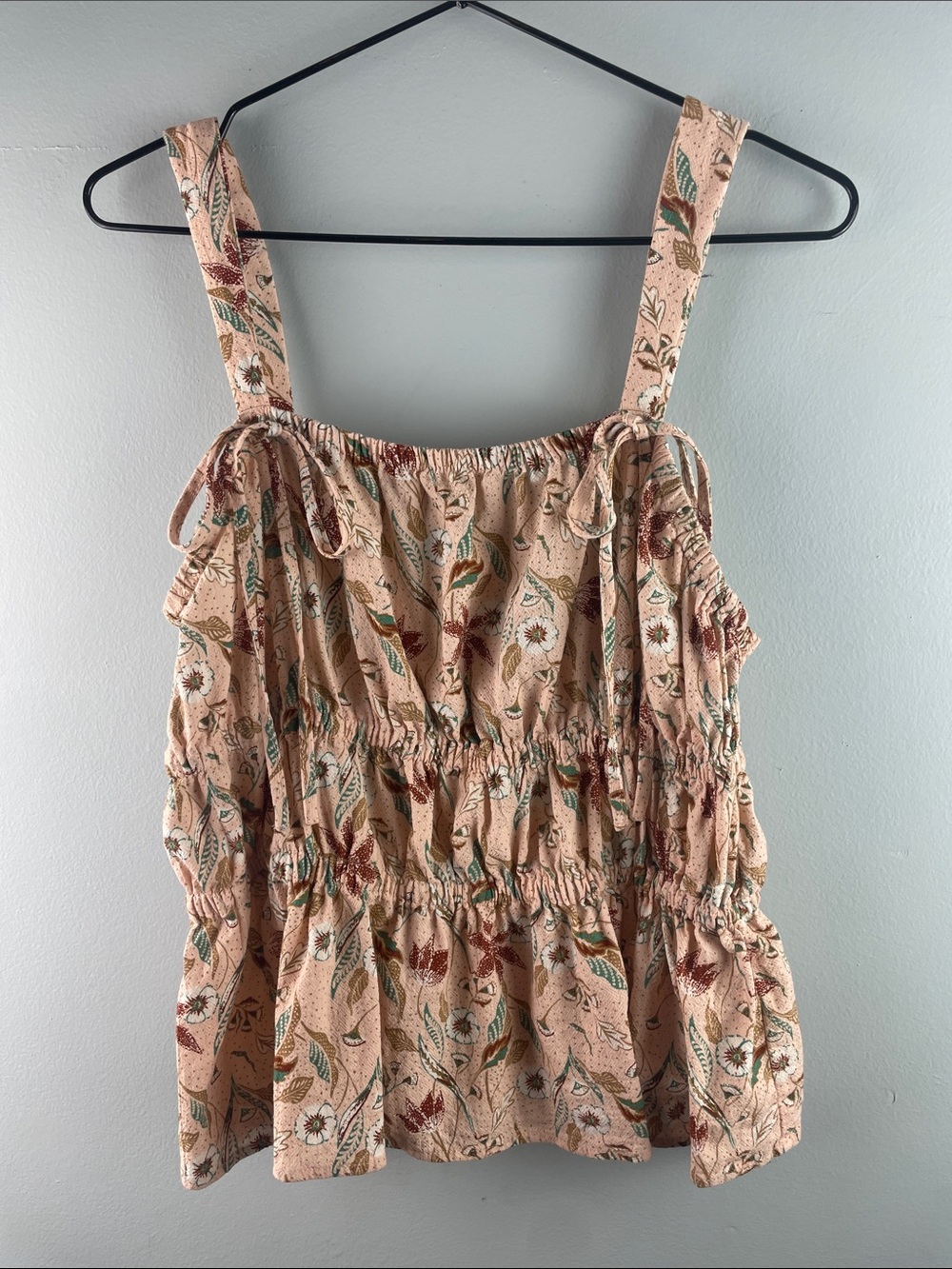 Universal Thread Floral Smocked Peplum Tank Top Size M